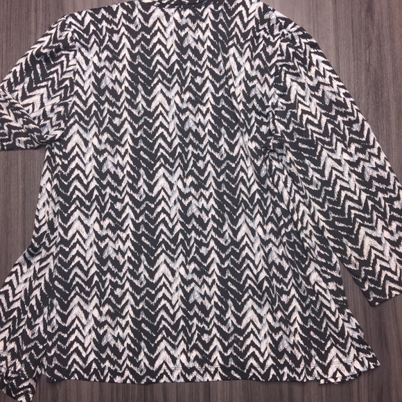 Cato Women’s Black & White Blazer Size Large - Picture 8 of 8